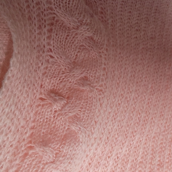 American eagle Outfitters pink knitted poncho - Picture 3 of 4